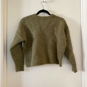 Madewell Belfiore Fuzzy Ribbed Pullover Wool Blend Sweater in Green thumbnail 4
