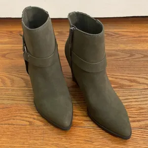 Indigo Rd ankle moto‎ booties block heel green size 7.5 thumbnail 2