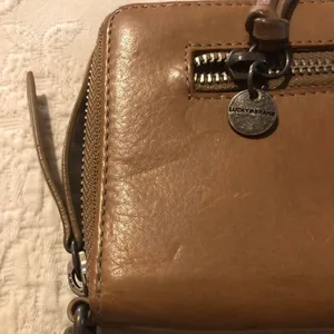 Lucky Brand British Tan Leather Long Zip-Around Wristlet Wallet thumbnail 3