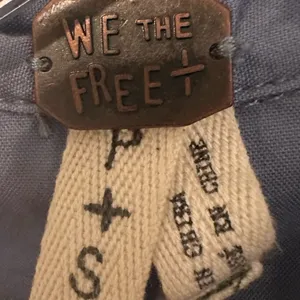 Free People We The Free Chambray Sweater Sleeve Shirt Women's Small Light Blue‎ thumbnail 8