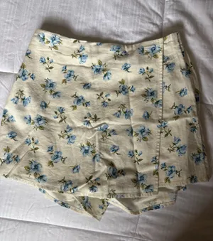 Old Navy Floral Skort thumbnail 1