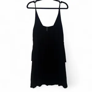 NEW MINKPINK Babydoll Flowy Boho Ruffle Tier Black Mini Dress — SMALL thumbnail 4