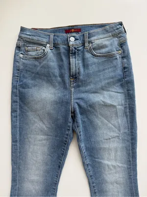 7 For All Mankind Flared Cropped Jeans Size 28 thumbnail 2