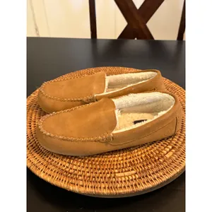 Lands End Womens Suede Moccasin Slippers‎ Tan Brown Faux Fur Lined Loafers thumbnail 4