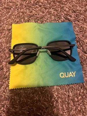 Quay Australia Sunglasses thumbnail 2