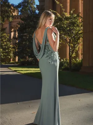 Mac Duggal 11910 Green Sleeveless Jersey Cowl Neck Gown With Beading sz 4 thumbnail 2