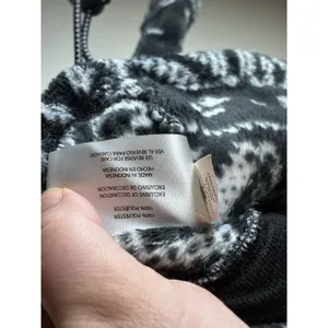 Eddie Bauer Women's Aztec 1/4 Zip Long Sleeve Fleece Pullover Size L Black thumbnail 3