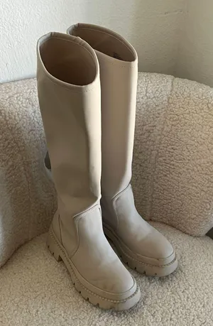 JustFab Rain Boots thumbnail 1