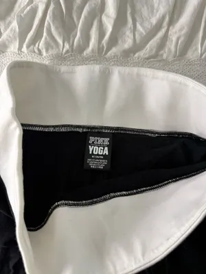 PINK Victoria's Secret Leggings thumbnail 5
