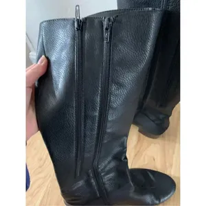 Black riding boots, size 9.5with expendable calf Black thumbnail 3