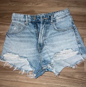 ZARA Denim Shorts High-Rise thumbnail 1