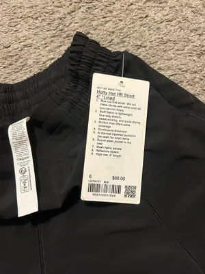 Lululemon Shorts Hotty Hot 4" High-Rise thumbnail 3