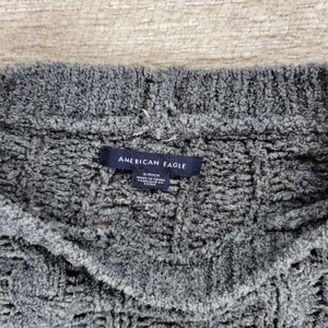 American Eagle Cable Knit Sweater Womens Small Gray Soft Cropped Crewneck Cozy thumbnail 4