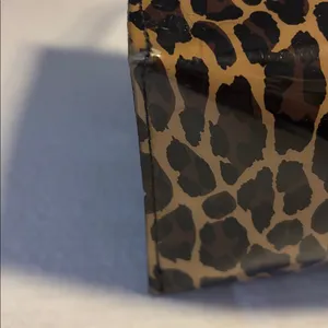Bloomingdale’S Cheetah Print Patent Leather Mini Tote Bag Preloved thumbnail 9