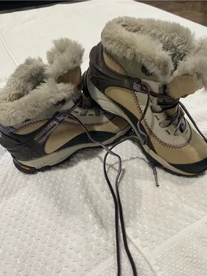 Vibram Beige and Brown Faux-Fur Trim Hiking Boots thumbnail 2