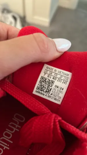 Red Adidas Campus 00s thumbnail 4