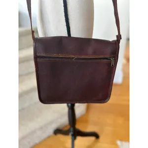 Vintage Unbranded Chocolate Brown Leather Crossbody Satchel 10x11 inches thumbnail 3