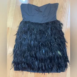 Vintage Elegant Black Feathered Strapless Dress Size 2 thumbnail 2