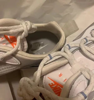 Nike Air Max 270 React thumbnail 4
