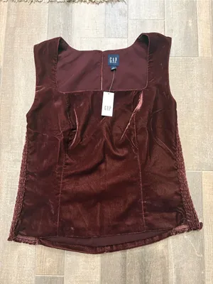 Gap velvet Tank top large Burgundy square neck, smocked sides holiday party NWT thumbnail 4