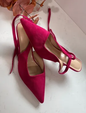Elegant Pink Women's Shoes Size 9 thumbnail 1