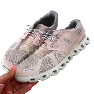 On Cloud 5 Running Shoes Womens 11 Pink Rose Athleisure Lightweight Sneakers thumbnail 1