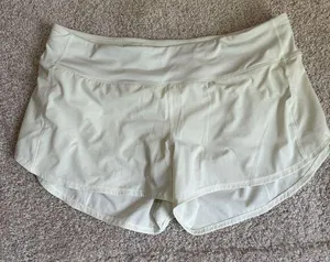 Lululemon Women’s Speed Up Short Light Green Size 14 Athletic Gym Yoga Run thumbnail 1