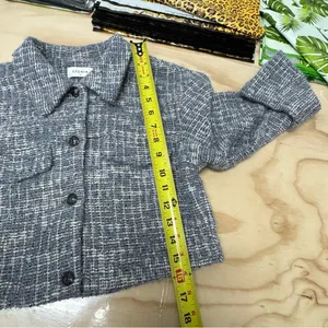 Boutique Storia Tweed Like Cropped Button Jacket‎ Top Dusty Gray Small thumbnail 12