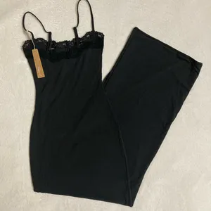 SKIMS Fits Everybody Lace Long Slip Dress thumbnail 4