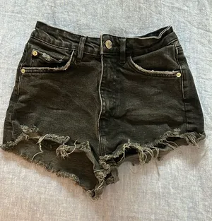 Zara black Jean shorts thumbnail 1