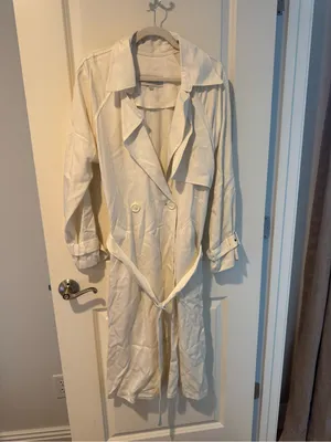 Michelle Mason Classic Ivory Belted Trench Coat | Size 4 thumbnail 3