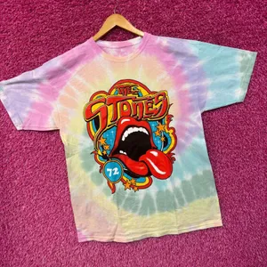 The Rolling Stones Hot Lips Shining Star 72 Band Tie Dye XL thumbnail 1
