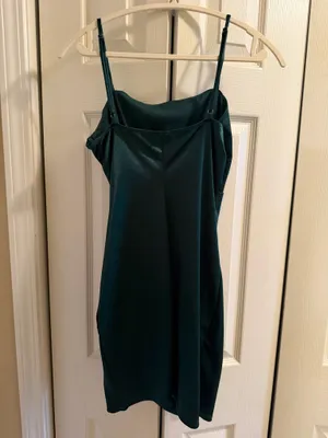 Green Dress thumbnail 2