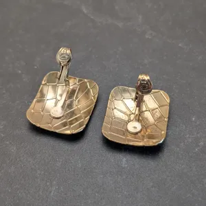 Vintage Clip On Earrings Large Stylish Gold Tone Rounded Square Scale Design thumbnail 4