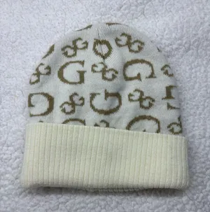 Guess Beanie Hat White Brown Logo Size S Winter Luxury Cozy block core thumbnail 1
