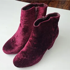 ‎Floral Women's Red Ankle Booties Size 7 thumbnail 2