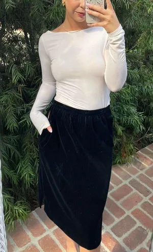Anthropologie Vintage classy Black velvet ribbed midi skirt waist sz 26 thumbnail 1