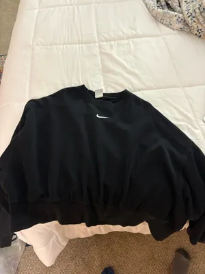 Black Nike Sweatshirt Women’s thumbnail 2