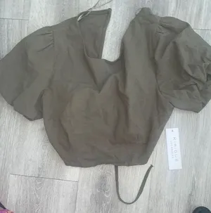 KIRIOUS LOS ANGELES Puff Sleeve Crop Top thumbnail 1