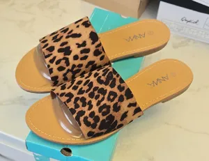 Anna Tan Size 6.5 thumbnail 1