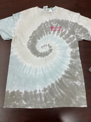 Simply Southern NWT Tie Dye Seahorse Logo Short Sleeve Tee Size Medium thumbnail 1