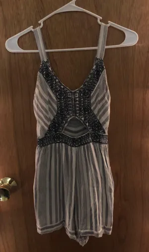 Japna Romper thumbnail 2