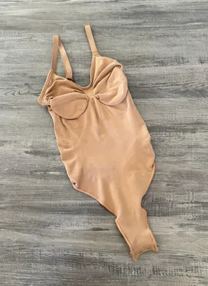 SKIMS New shapewear bodysuit thumbnail 1
