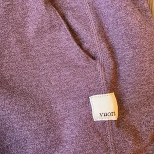 Vuori Womens Performance Jogger Dark Plum Purple Heathered Slim Sweatpants Small thumbnail 5