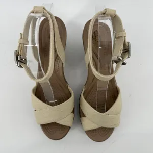 Crocs Leigh II Cross Strap Ankle Wedge Sandal Beige Khaki Women 7 Strappy Vacay thumbnail 3