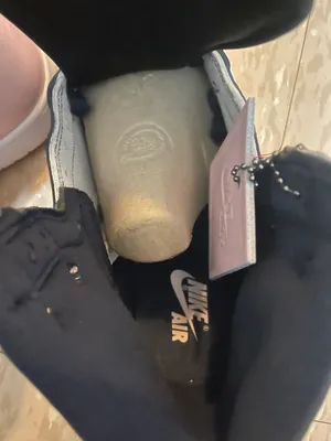 Nike Wmns Air Jordan 1 Retro High OG SE 'Bubble Gum' - Size 11 brand new will come in a replacement box thumbnail 13