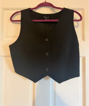 Sincerely Jules Cropped vest thumbnail 1