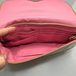 y2k COACH Patent Leather Wristlet Mini Purse thumbnail 8