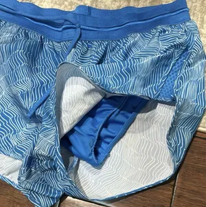 Nike Women's Dri-FIT Blue/ White "Run Fast" Wavy Abstract Print Running Shorts thumbnail 5