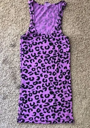 PINK medium tank ❤️ thumbnail 1